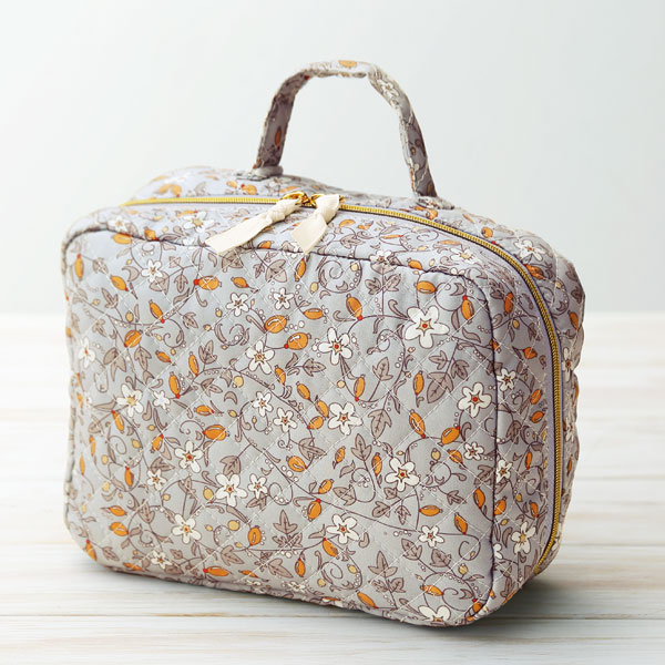 フィオリート・ハンドル付きキルティングオープンポーチ