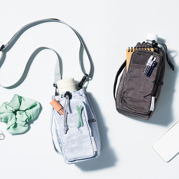 MOTTERU クーラーボトルホルダーサコッシュ MOTTERU クーラーボトルホルダーサコッシュ