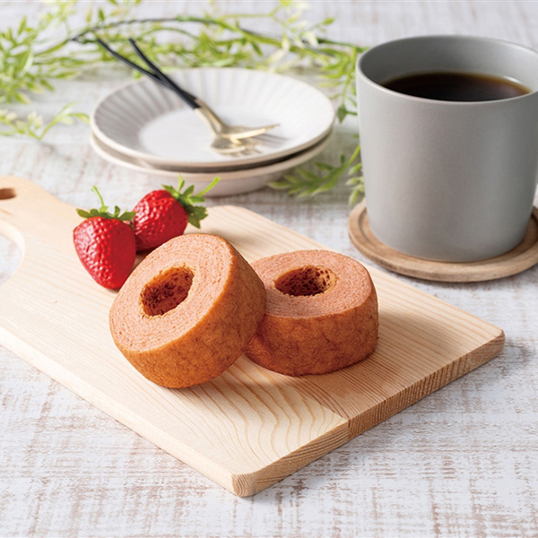 ベビーミャオ しっとりバームクーヘン 苺3個 ベビーミャオ しっとりバームクーヘン 苺3個