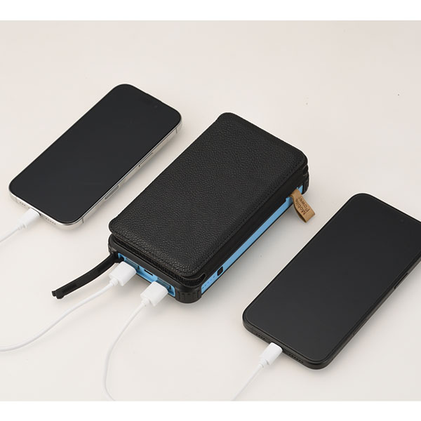 4連ソーラー&USBパワーチャージャー 4連ソーラー&USBパワーチャージャー